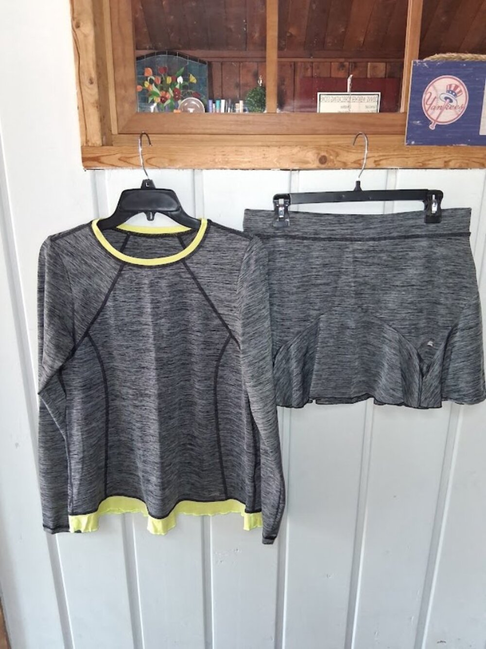 Sofibella Tennis Pickleball Outfit Skort and Long Sleeve Top Sz L